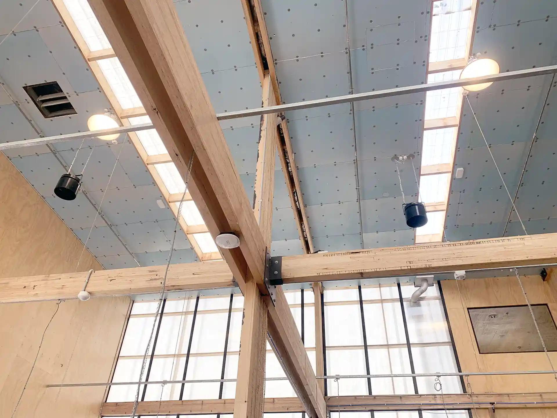 Optimising Heating with Airius Destratification Fans at University of Tasmania 6